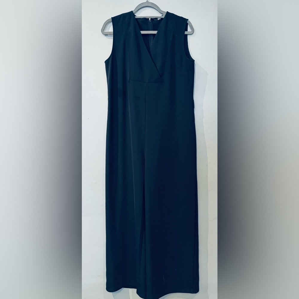 NWT Uniqlo Navy Jumpsuit 100% polyester gaberdine